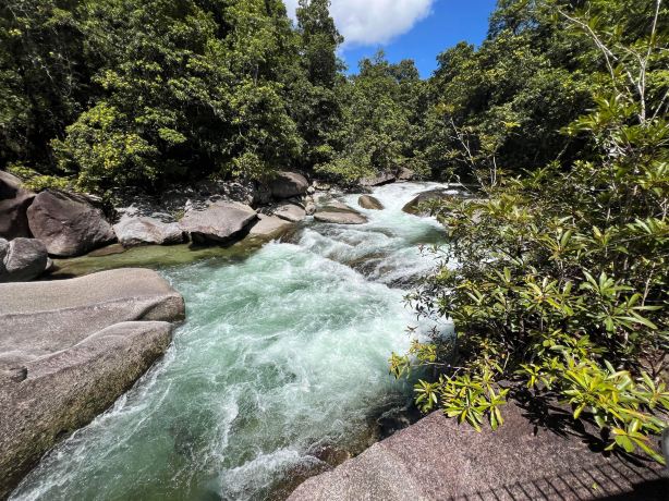 Babinda Boulders