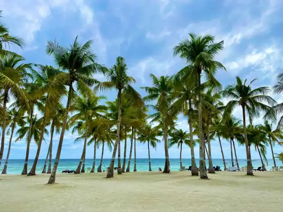 Hotels near Dumaluan Beach