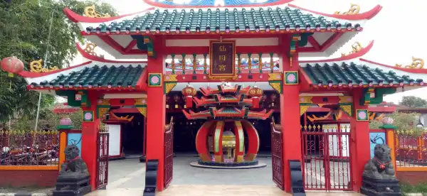 Khách sạn Reddoorz tại Karawang
