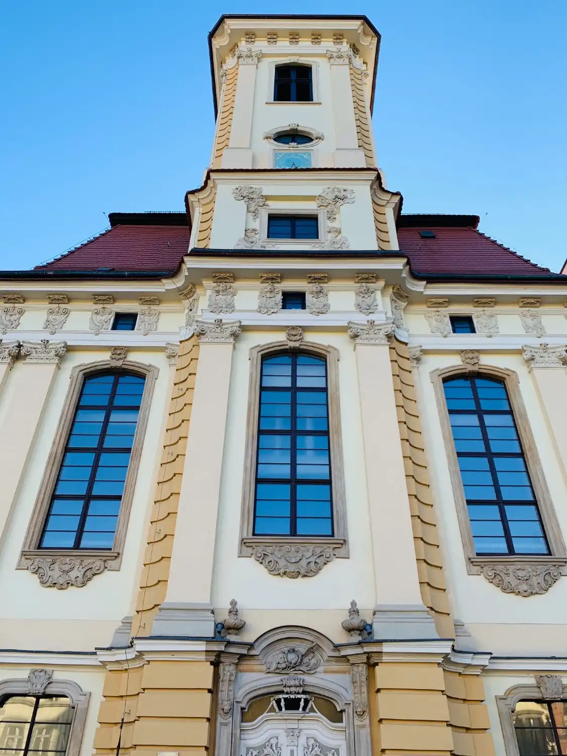 Hotels near ‪Kościół Opatrzności Bożej we Wrocławiu‬