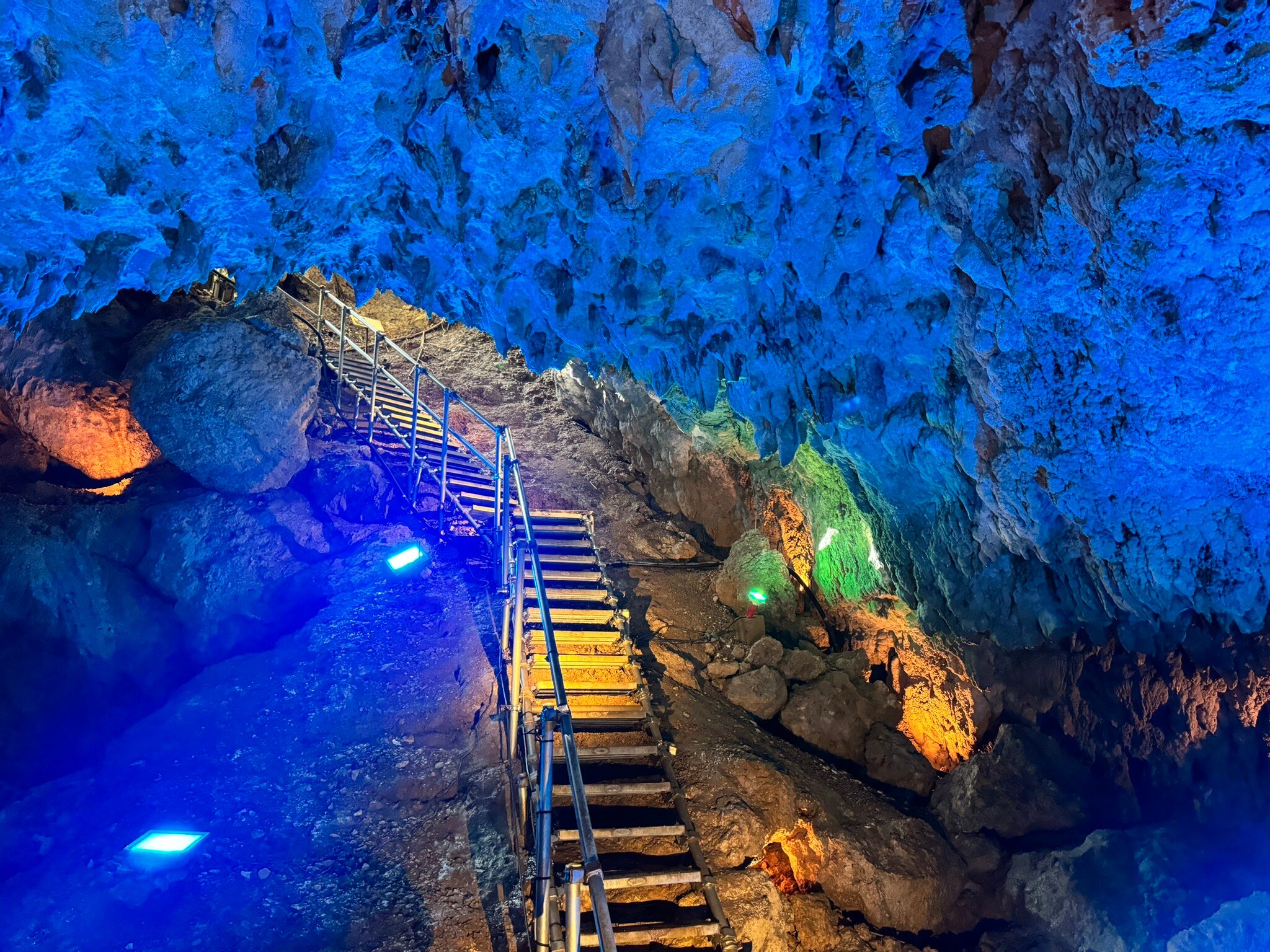 沖縄 CAVE OKINAWA【鍾乳洞】入場Eチケット 予約