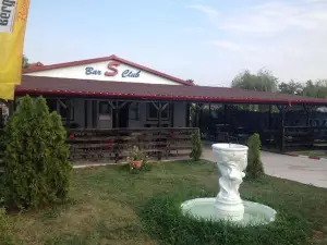 Bar S Club