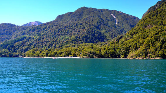 Todos los Santos Lake