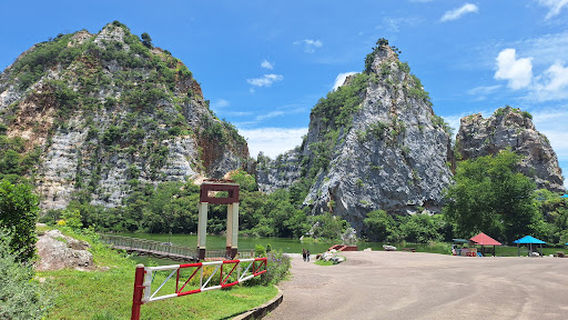 Khao Ngu Public Park