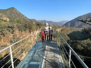 Puente Colgante y Mirador Mezcalero
