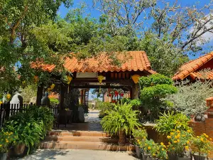 Quan Am Pagoda