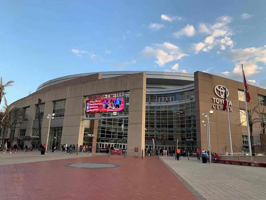 5_Toyota Center
