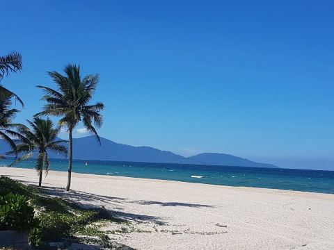 Non Nuoc Beach