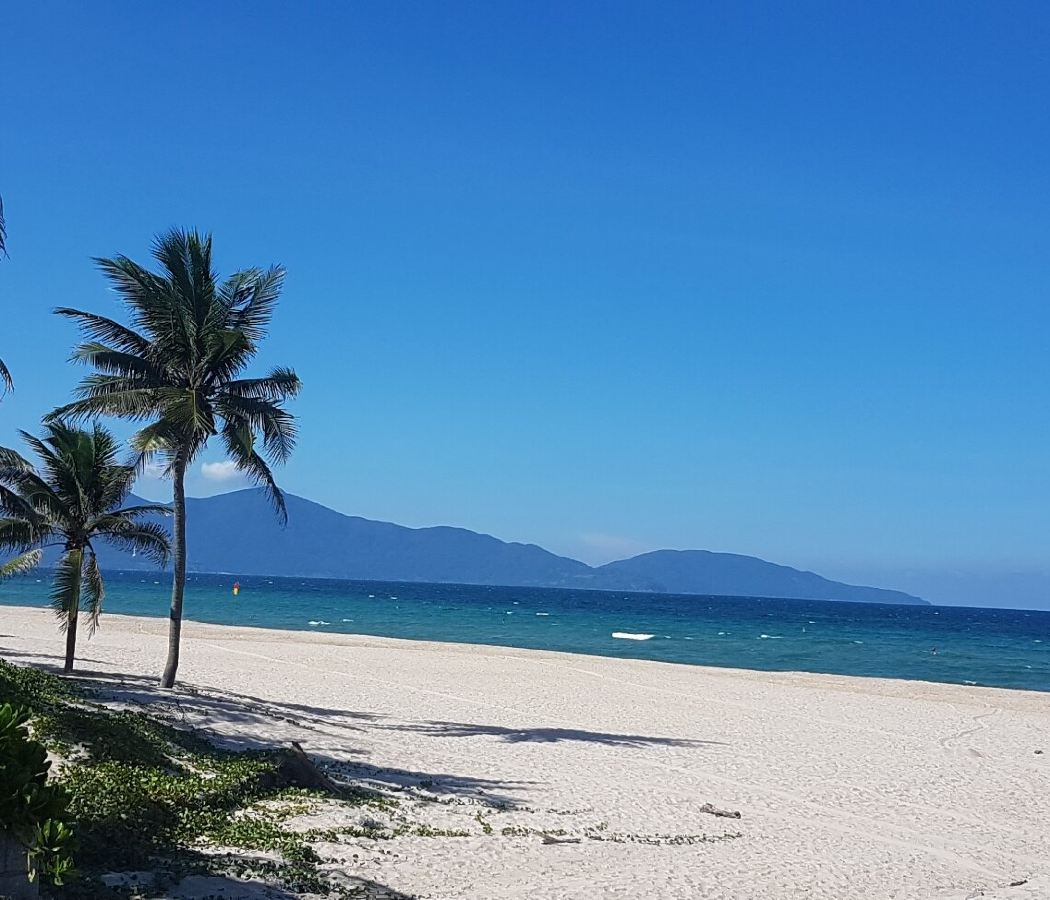 Non Nuoc Beach
