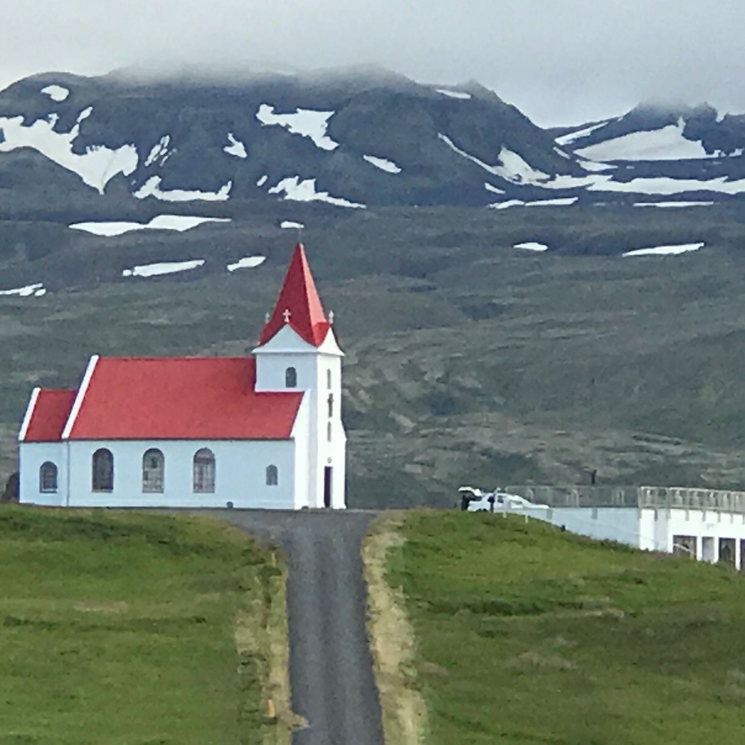 冰島斯奈山半島+海德利桑德紅頂教堂+基爾丘山【海豹沙灘行程可調