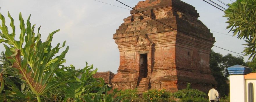 Candi Pari