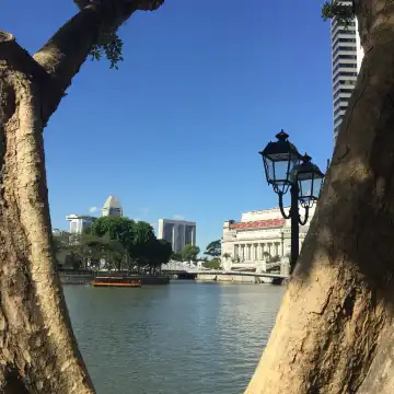 Hoteles cerca de UOB Plaza