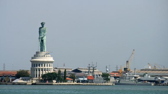 Jalesveva Jayamahe Monument