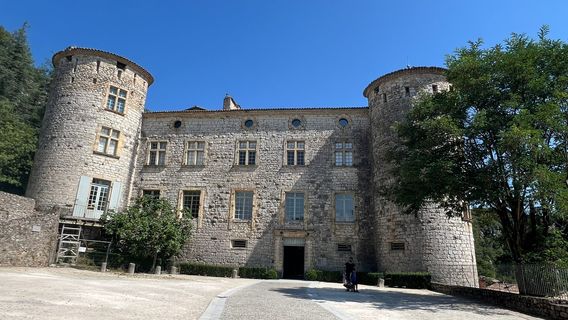 Vogüé Castle