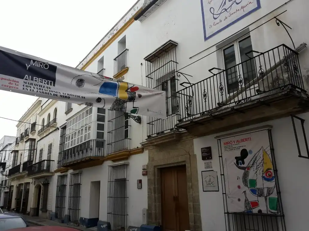 Hotels near Museo Fundacion Rafael Alberti