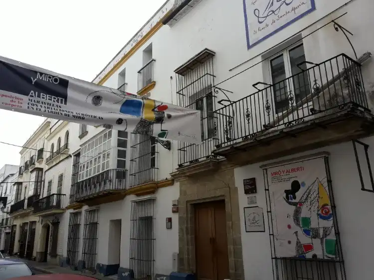 Hotels near Museo Fundacion Rafael Alberti