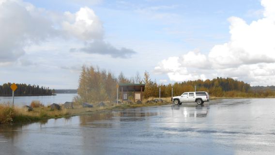 Kashwitna Lake