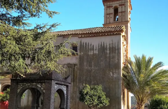 里納瑞斯德拉希厄爾拉