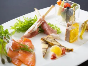 Aurora (Sky Lounge)