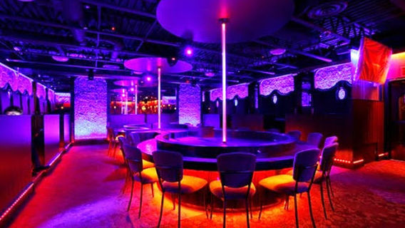 Club Champagne