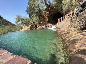 Cave-Jamal