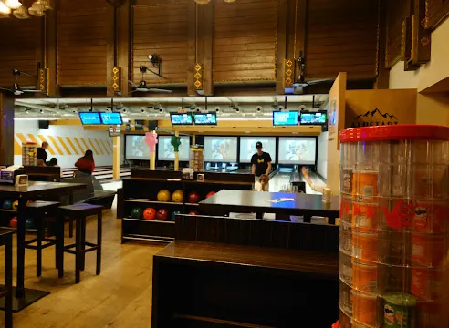 Strike Bowling / Lazerfun Lasertag