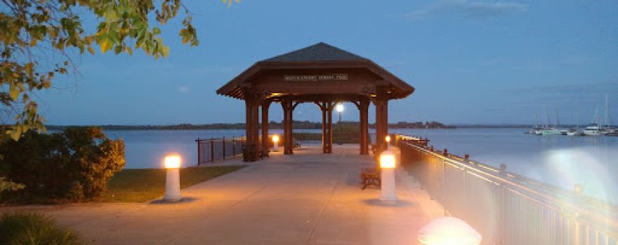 Montgomery St Waterfront Park