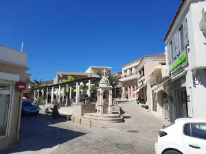 Central square karlovasi