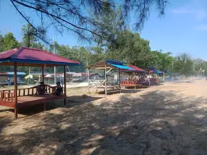 Pantai Marang Kaliorang