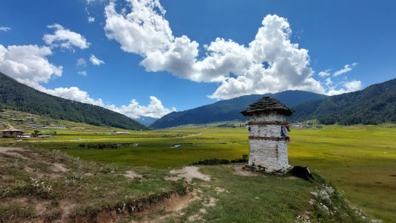 Phobjikha View Point Chorten