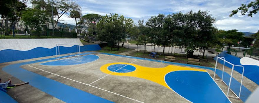 Curridabat Public Park