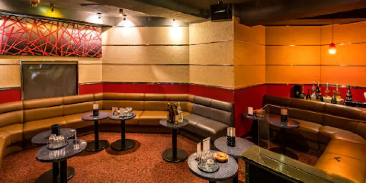 Raunji Sazankurosu Oita