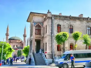 Kurşunlu Cami