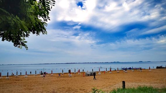 Zhongnan Lavina Beach