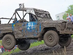 Gonki Na Avtomobilyakh Uaz
