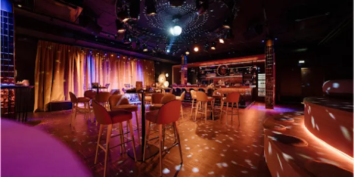 Löwengrube | Bar & Event