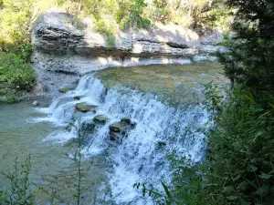 Chalk Ridge Falls Park