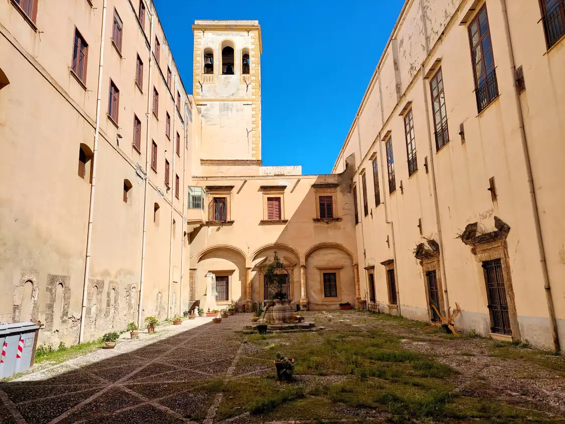 Hotel in zona Archivio di Stato Presso  ex Convento della Gancia