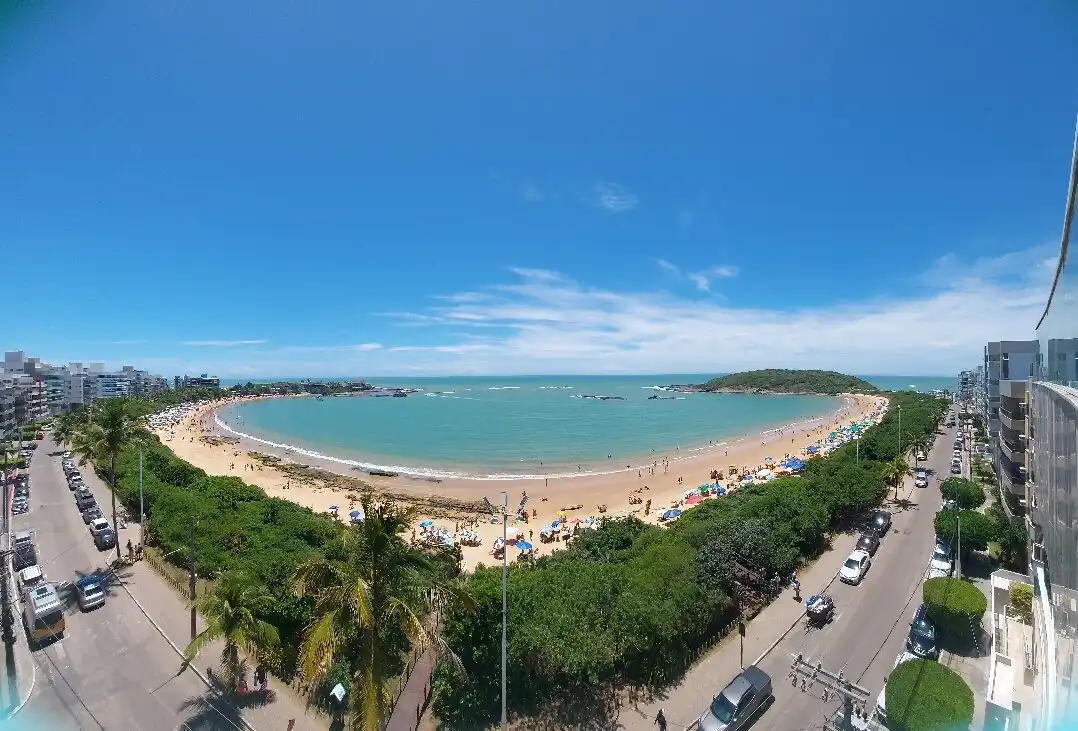 Hotels near Praia de Peracanga