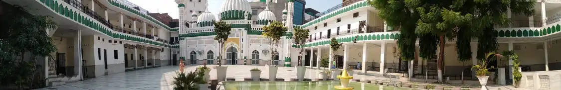 Hotels near Khair-ud-Din Masjid