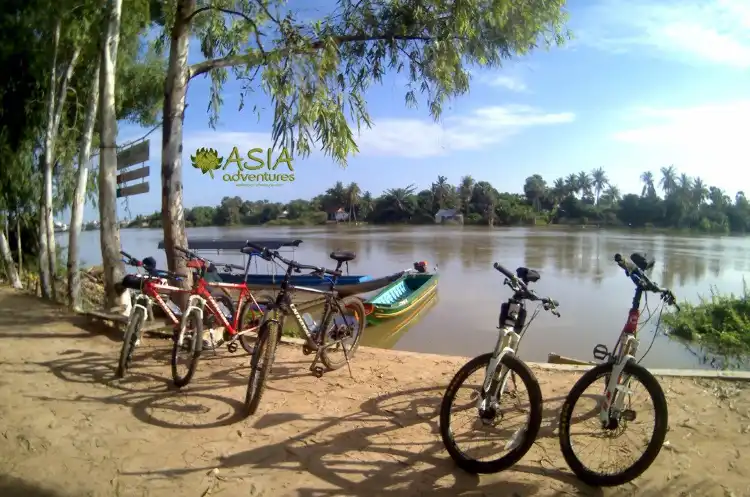 Các khách sạn gần Asia Adventures