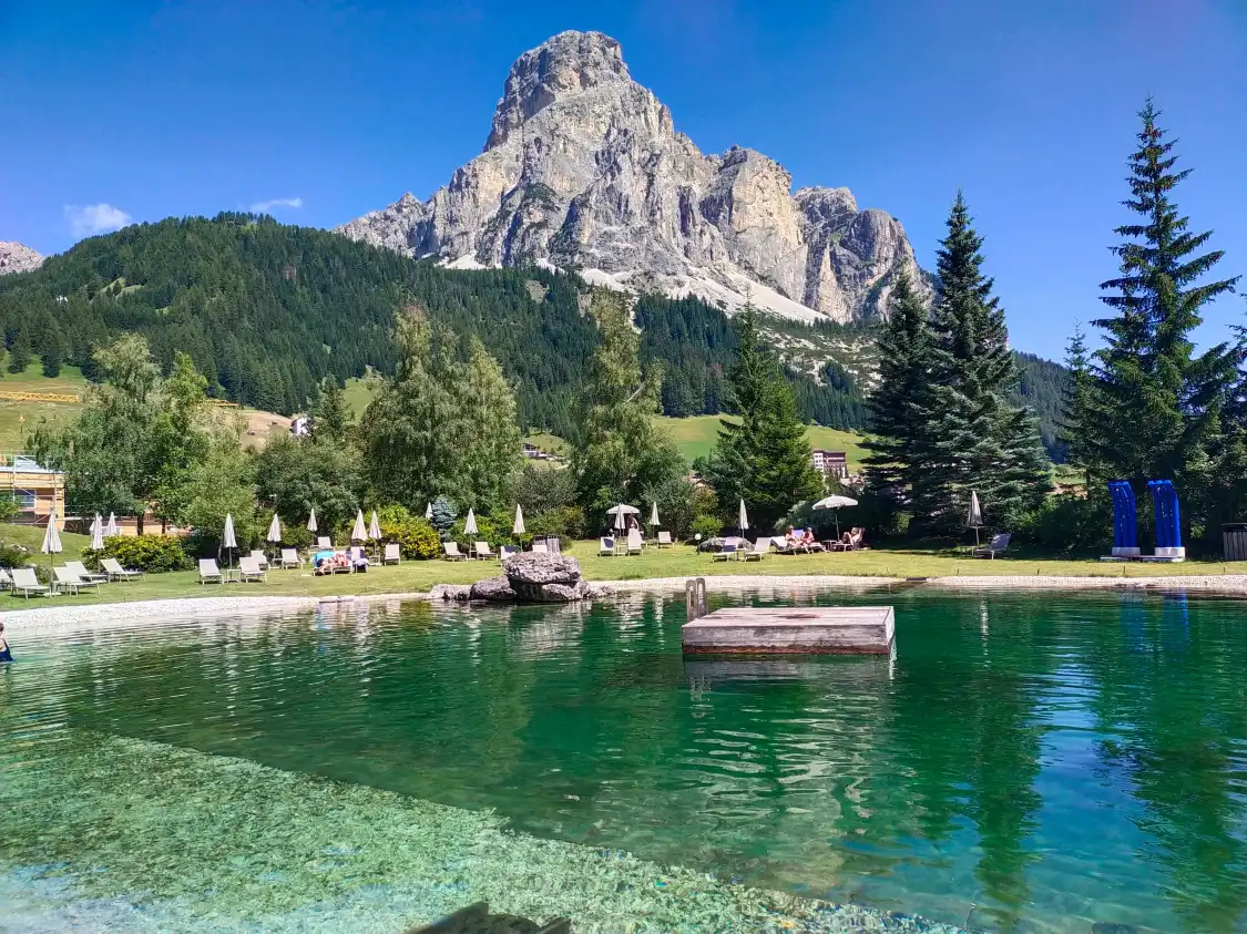 Hotel in zona Lago biotopo di Corvara in Badia