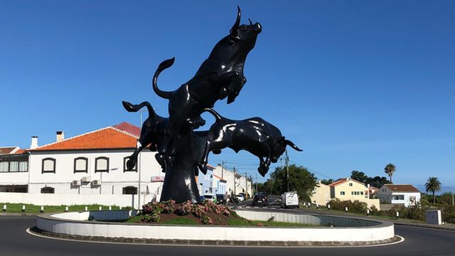 Bull Monument