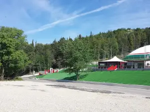 Oliver Club Sports Center