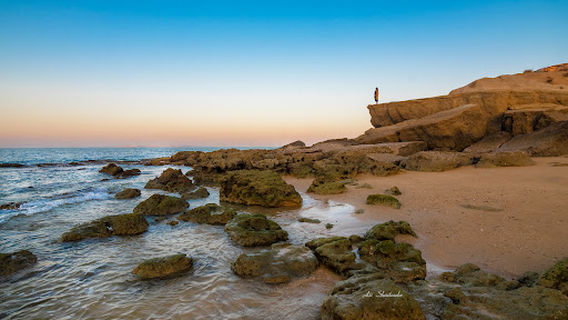 Pozm Tiyb Rocky Beach