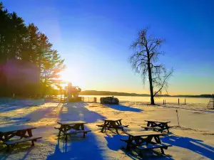 Centre touristique du Lac-Simon - SEPAQ