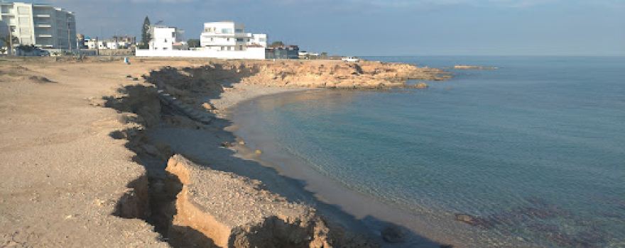 Plage communale de Harqalah