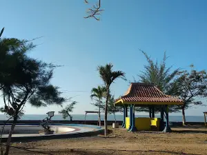 Wisata Pantai Talang Siring Pamekasan