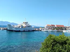 Phare de Sućuraj