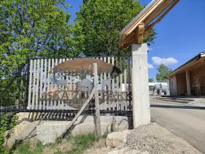 Liska Animal Park Zoo